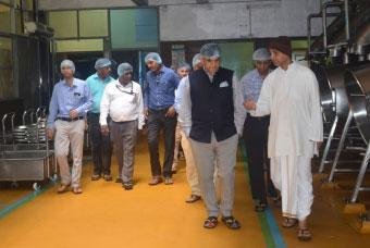 CEO of Niti Aayog Visits Hubballi Kitchen