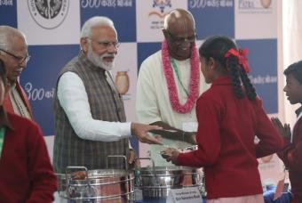3 Billionth Meal Served by Shri Narendra Modi